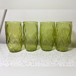 Set of 4 vintage Anchor Hocking MADRID green glass tumblers